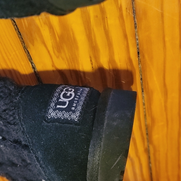 UGG size 5 black knit high boot - Picture 2 of 4